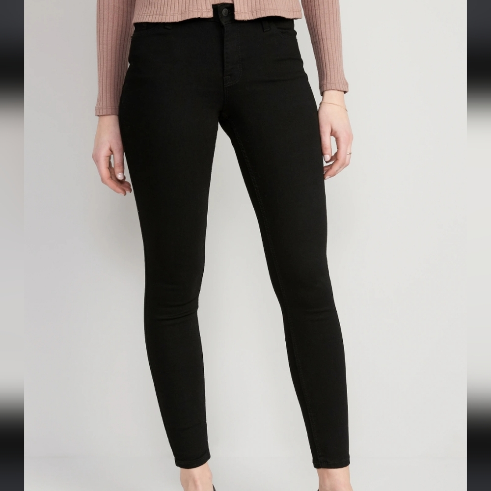 Mid-Rise Rockstar Super-Skinny Jeans